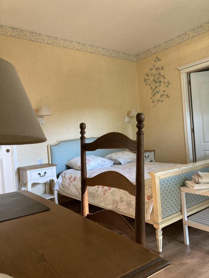 B&B El Tyu Экоссинн-д'Ангьен Экстерьер фото