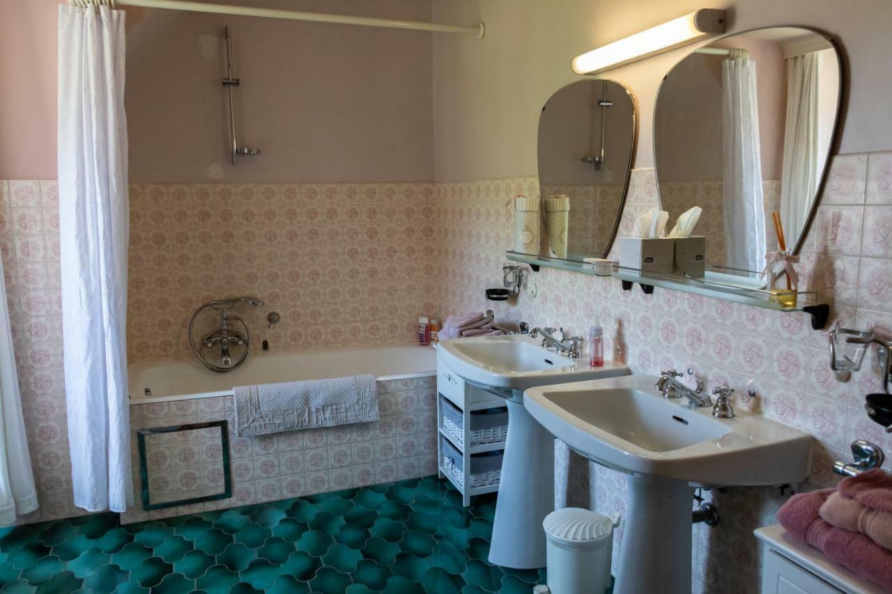 B&B El Tyu Экоссинн-д'Ангьен Экстерьер фото